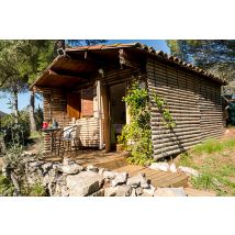 Wonderbox Séjour dans un chalet dans le Gard - Idée cadeau Situé à Saint-Christol-lès-Alès dans le Gard, cette ancienne ferme du XIXe siècle est un 