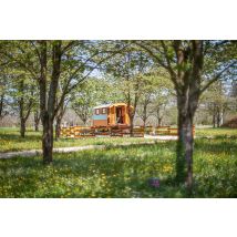 Wonderbox Séjour en cabane au nord de Roanne - Idée cadeau Deux nuits en roulotte, Deux petits déjeuners