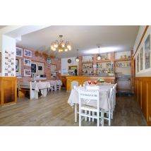 Wonderbox Soggiorno gastronomico di una notte con colazione per 2 persone in un hotel nella Valle Imagna - Cofanetti regalo L'Hotel Ristorante Moderno