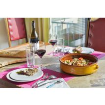 Wonderbox Séjour gourmand avec petit déjeuner et dîner au nord de Narbonne - Idée cadeau Une nuit en chambre d'hôtes, Un dîner (plateau repas), Un 