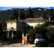 Wonderbox Séjour dans un domaine dans le Gard - Idée cadeau Le Domaine Chanoine Rambert vous accueille sur son exploitation viticole pour un séjour 