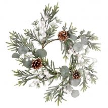 Couronne feuilles vertes, pommes de pin et petites boules blanches Bois De Pin - Décoration de Noël - Maisons Du Monde