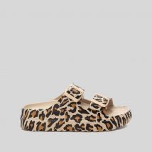Chancla con hebillas chunky animal print beige XTI