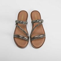 Sandalia plana negra FOSCO