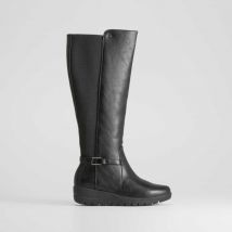 Bota cuña negra de COMFEET en merkal.com