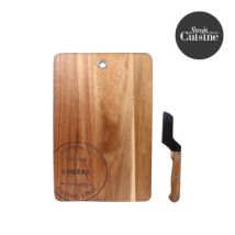Du bruit dans la cuisine plateau fromage acacia et couteau