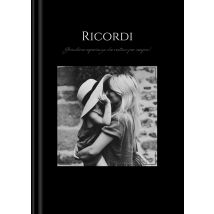 Digitale "Look nero" nel formato A4 verticale