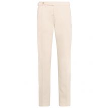 Four.ten Feste Chino mit Riegelverschluss und Bügelfalte in 52