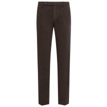 G1920 Chino mit Bundfalte und französischen Eingrifftaschen in 36/32