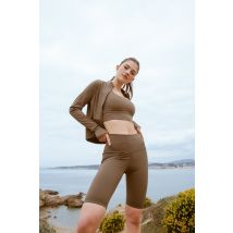 Brassière de sport, bretelles croisées