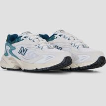 Baskets basses New Balance 725