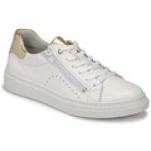 Lage Sneakers Bullboxer  AOP000E5L-WHPN