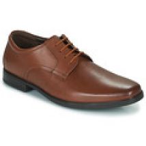 Nette schoenen Clarks  Howard Walk