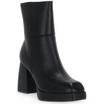 Boots Keys BLACK
