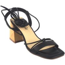 Chaussures Isteria Sandale noire pour femme 23032