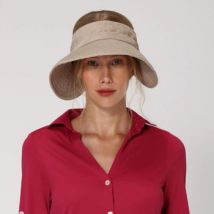 Chapeau Uv Line Movimentando-se