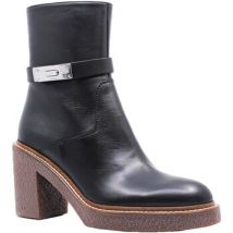 Boots Triver Flight $