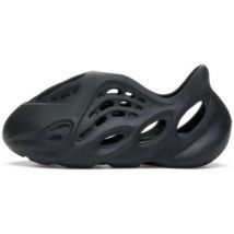 Baskets Yeezy Foam RNNR Onyx