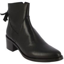Boots Myma 8068my