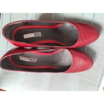 Chaussures escarpins Pier One ESCARPINS ROUGES TRES ELEGANTS ET RAFFINES CUIR DESSUS