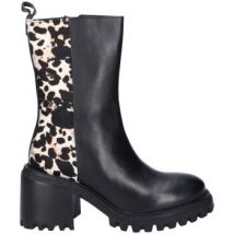 Boots Gio + DEVA11A
