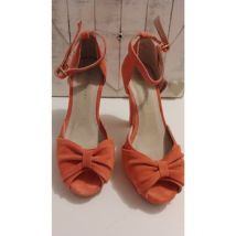 Chaussures escarpins Soft Grey Jolis escarpins printemps/été corail Soft Grey