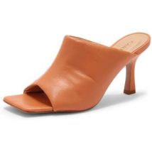 Mules Carrano -