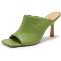 Mules Carrano -