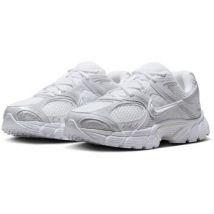 Baskets basses Nike V5 Rnr