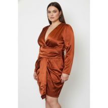 Robe courte Prettylittlething Robe courte Taille 44 / XXL Orange