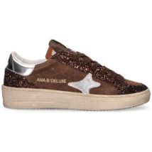 Baskets basses Ama Brand -