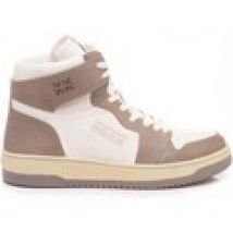 Sneakers Back 70  Sneakers Breack 4D