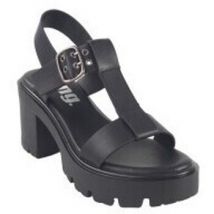 Sportschoenen MTNG Sandalia señora MUSTANG 50714 negro