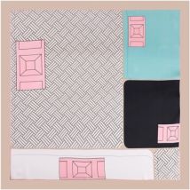 Sjaal V 1969 Carré de Zijde YOUCHIC