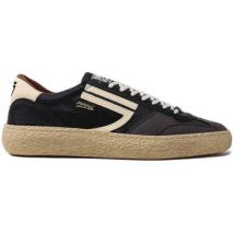 Puraai  Lage Sneakers -
