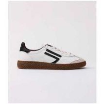 Puraai  Lage Sneakers -