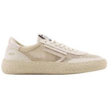 Puraai  Lage Sneakers -