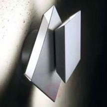 Futurystyczny kinkiet LED Cubic