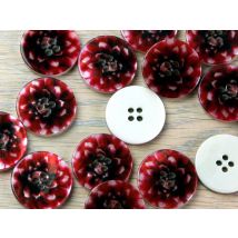 Crendon Floral Shell Buttons (Value Pack) Red