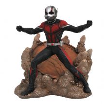 Diamond Select Marvel Gallery Ant-Man & The Wasp PVC Figure - Ant-Man