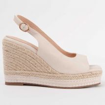 Montevita Sandalen Met Een Sleehak Salia Beige