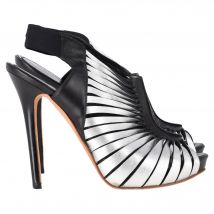 Alexander McQueen Peep Toe Slingback Hakken in Zilveren Leer