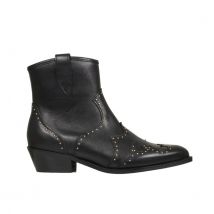 DWRS Label Lyon studs