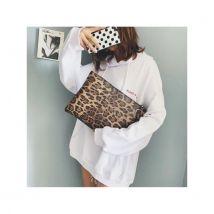 The Dezzy Factory Nala clutch | bruin