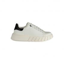 Gaelle Parijs Witte Polyurethaan Dames Sneakers