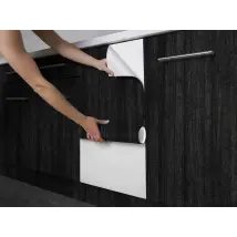 Revestimiento decorativo DI-NOC 3M efecto madera en negro brillante