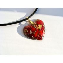 Pendentif orgonite galet coeur corail doré