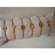 Bracelet plaqué or chaîne symboles de gauche à droite :...