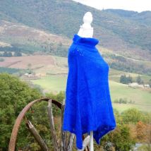 Poncho 60% Mohair 40% Soie couleur Bleu Klein