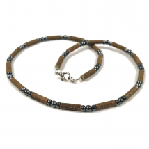 Collier pour adulte en noisetier à long bec et hématite 41cm Pur...